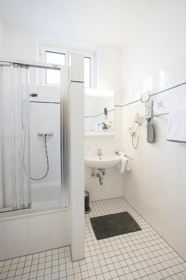 Hotel Keil Wilhelmshaven Bagian luar foto